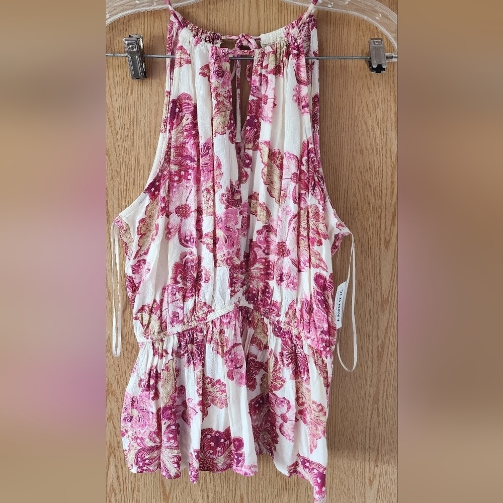 Old Navy Pink and White Pleated Tie Front Tank Top